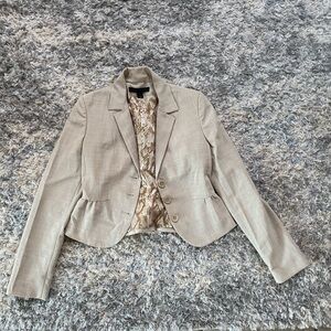 Express professional feminine light tan jacket